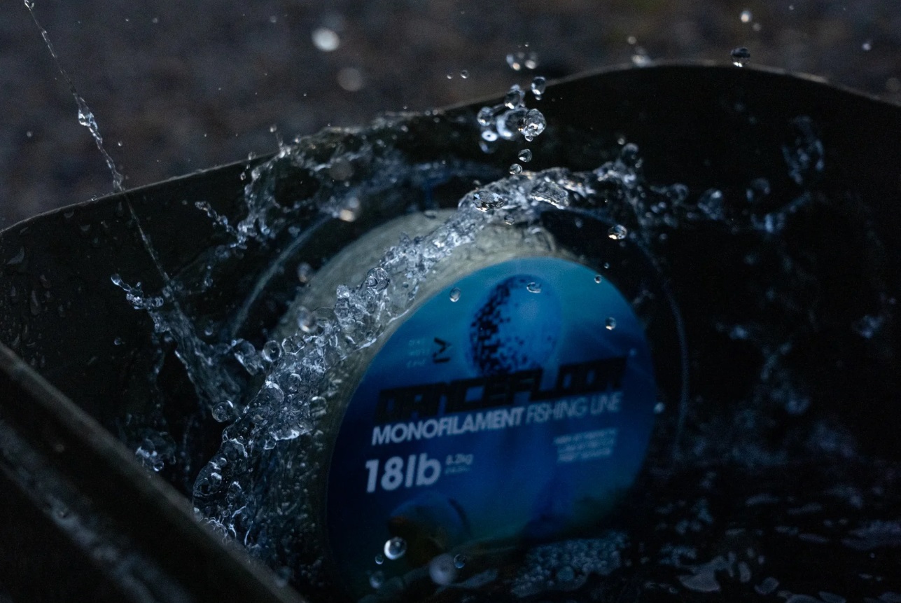 One More Cast Vlasec Dancefloor Mono 15lb 6,8kg Ø0,35mm 1000m