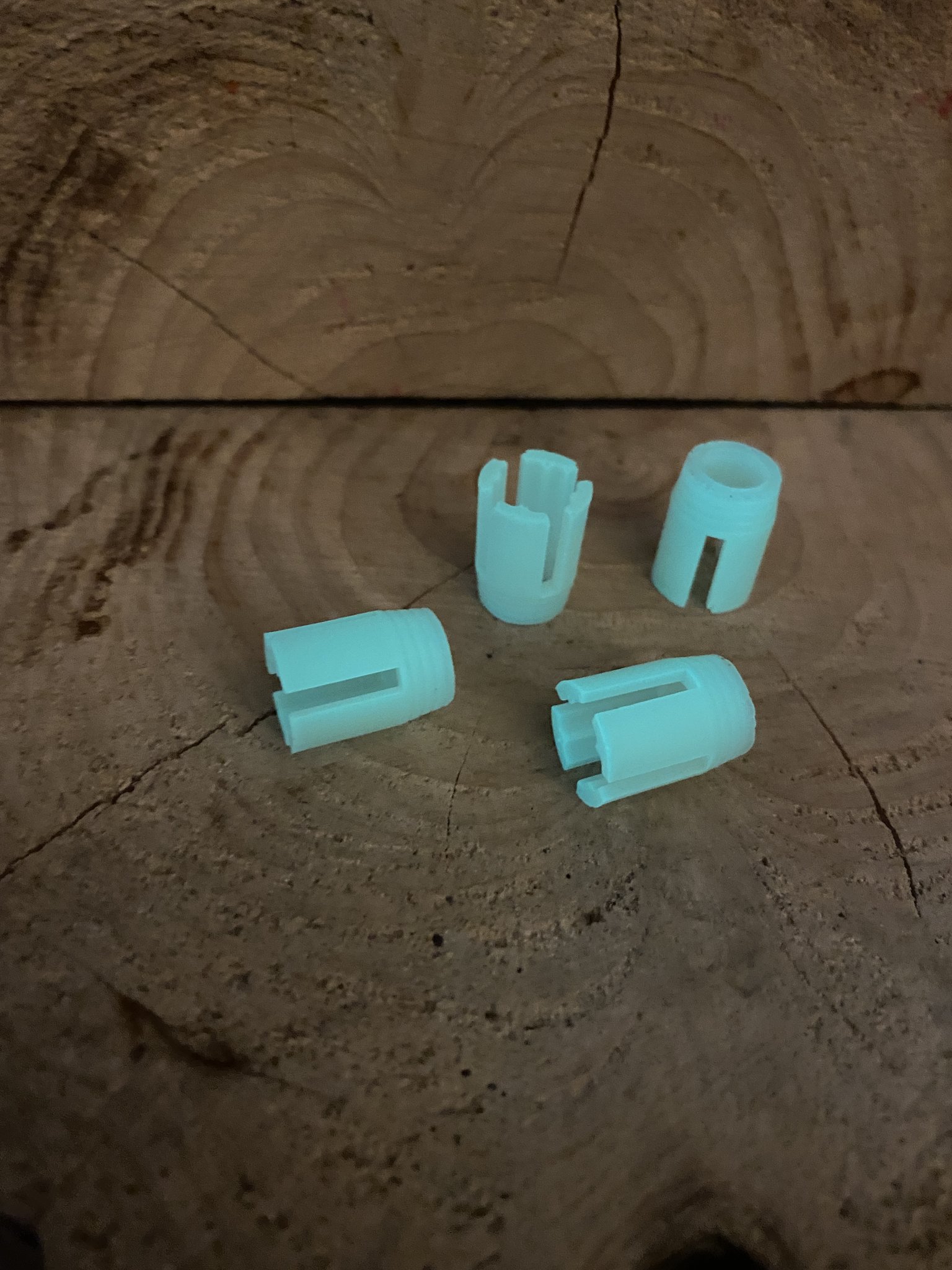 Nash Optics svietiace telíčko Lunatops (balenie 4ks)