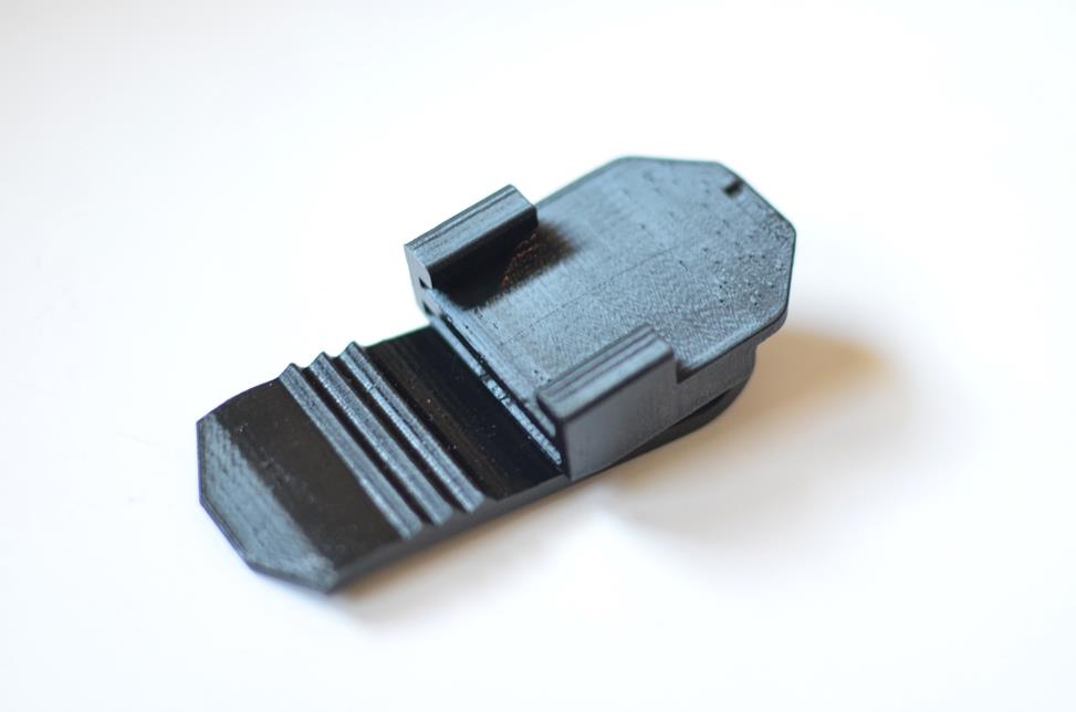 Držiak na ručný odpudzovač komárov