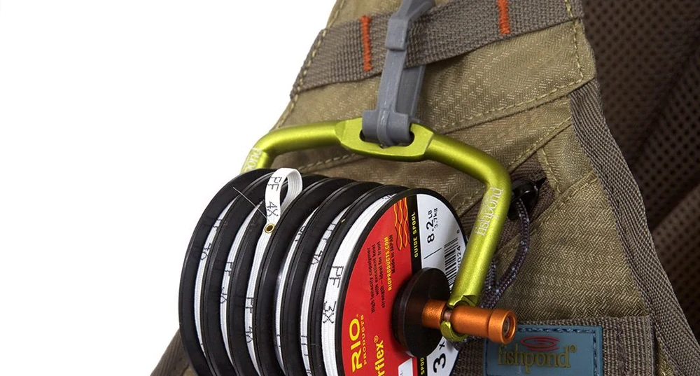 FISHPOND Držiak cievok Headgate