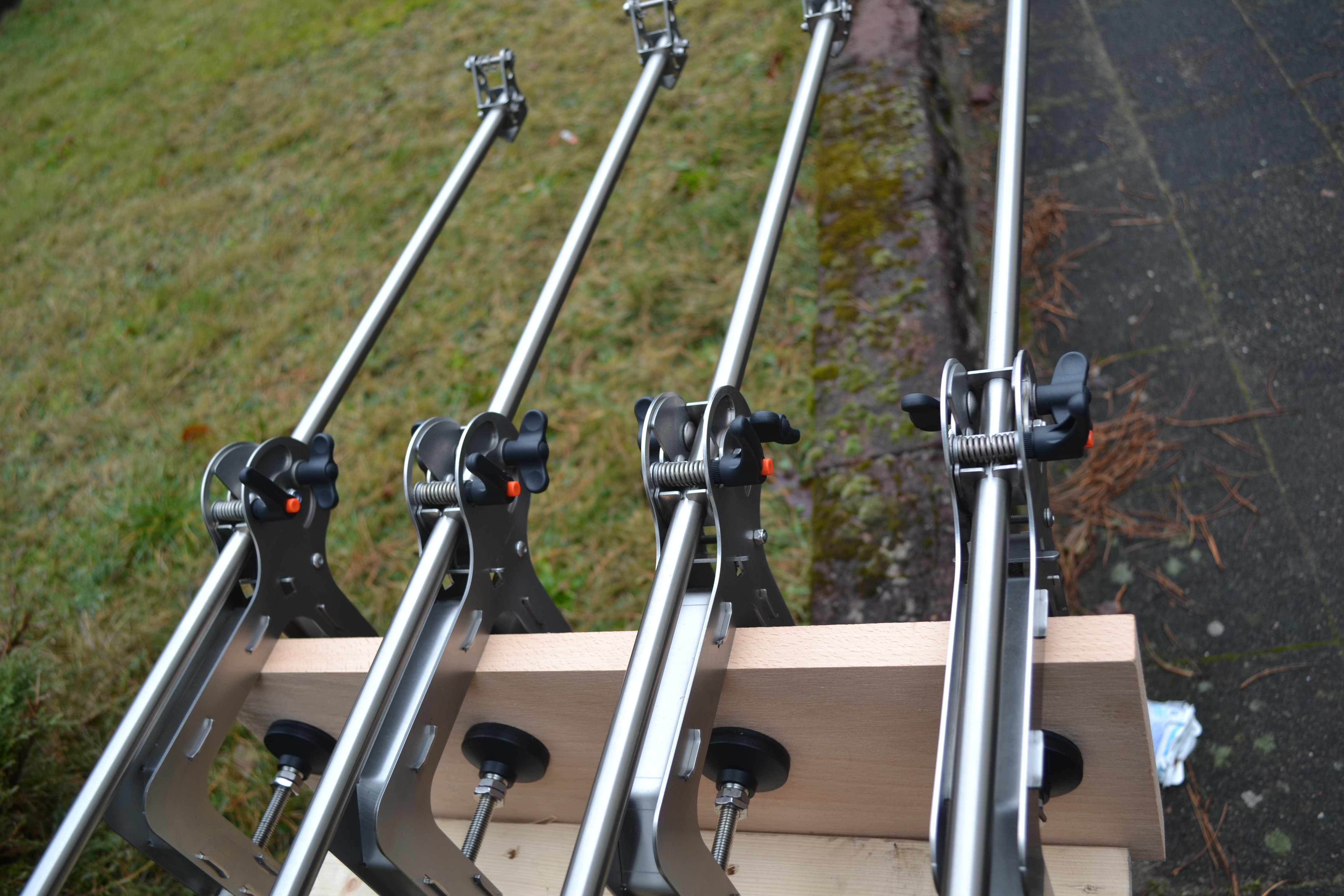 KED univerzálny držiak sondy na zrkadlo člna