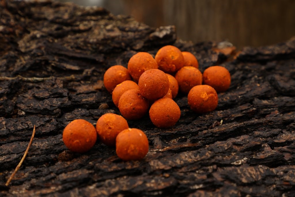 Nikl Ready boilie Chilli & Peach 24mm, 1kg