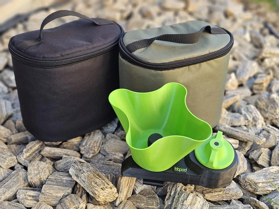 Rozmetadlo WUBS na zavážaciu loďku Carp Scout / Prisma