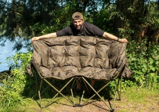 One More Cast Kreslo The Park Bench