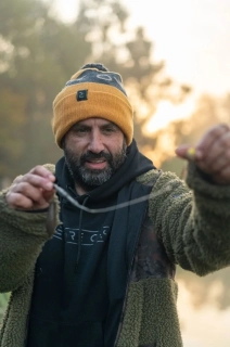 One More Cast Čiapka Yellow Snapper Beanie