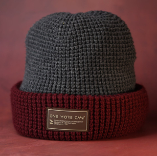 One More Cast Nepremokavá čiapka OMC BERRY TOASTIE BEANIE