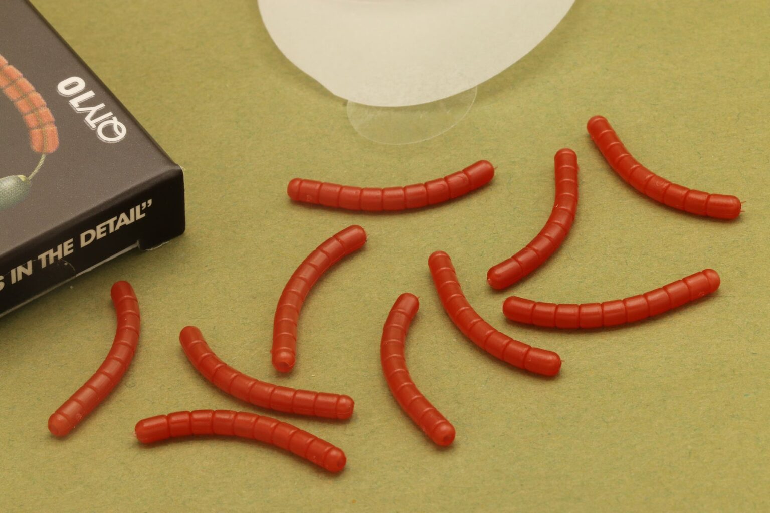 ONE MORE CAST DAZZLERS BLOODLINER - CURVE - Vlasové rovnátka Červené – Obrázok 3