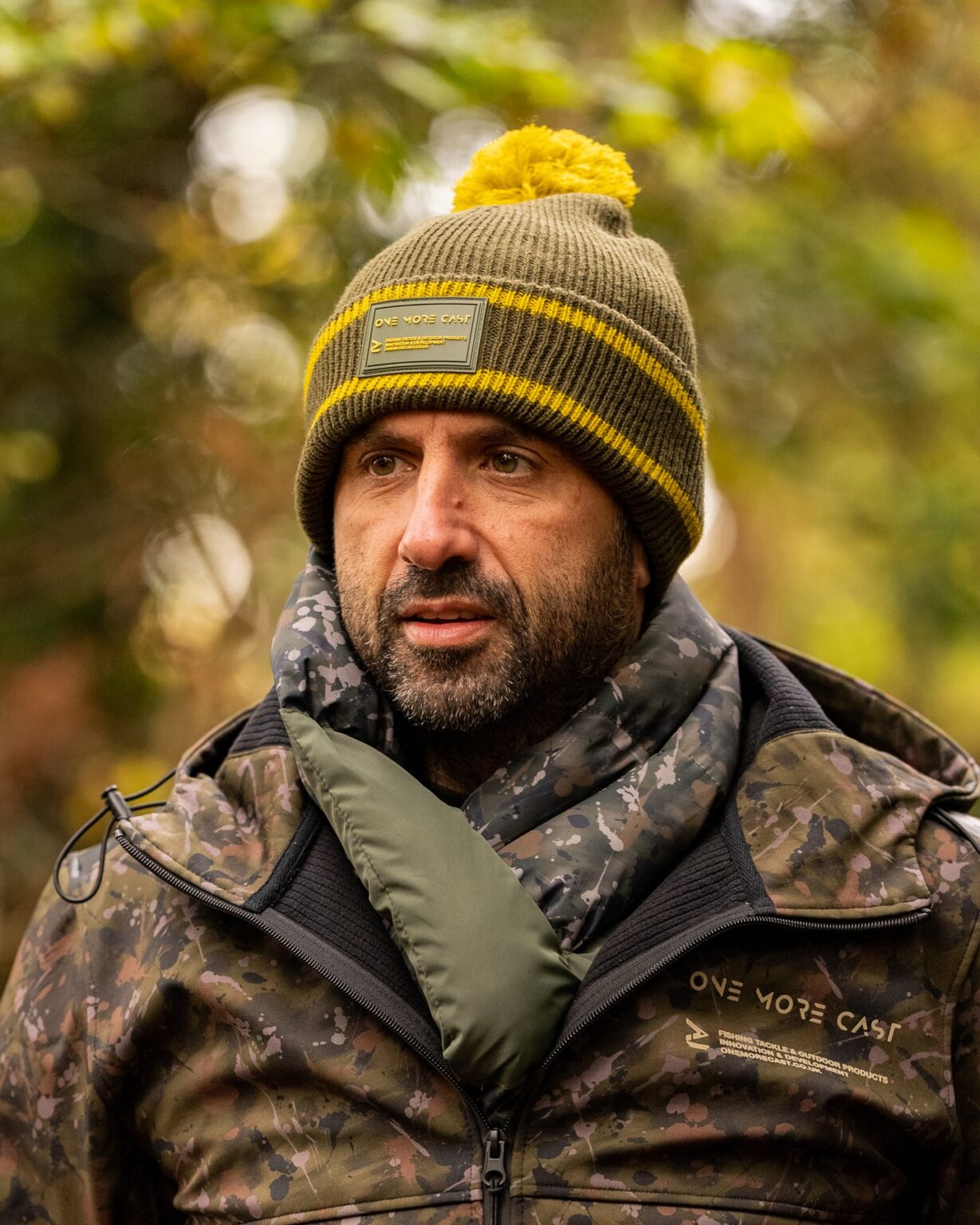 ONE MORE CAST THE MUSTARDO BOBBLE HAT - Nepremokavá zimná čiapka – Obrázok 3