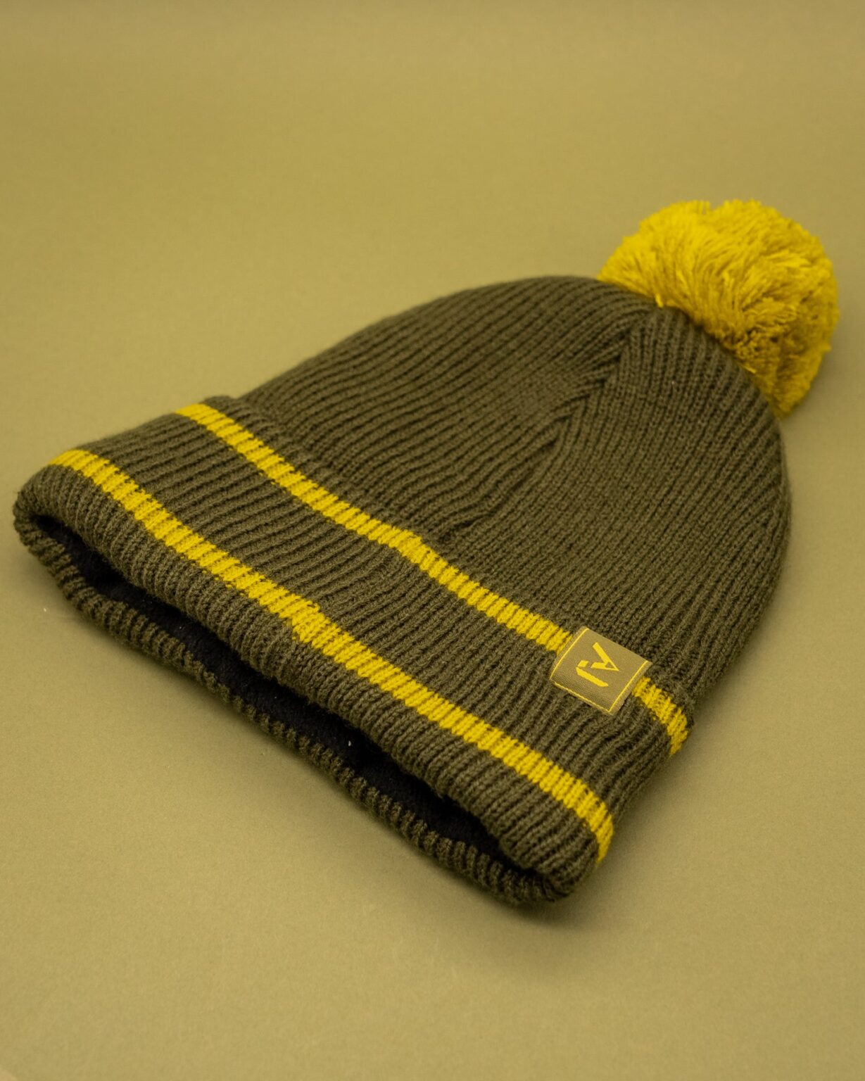 ONE MORE CAST THE MUSTARDO BOBBLE HAT - Nepremokavá zimná čiapka – Obrázok 5