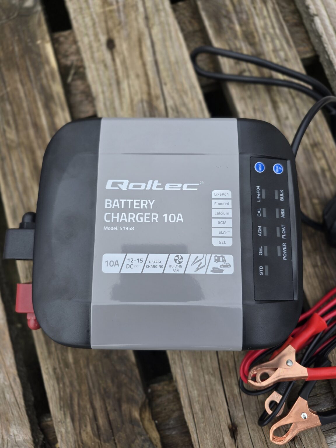 Qoltec 51958 Intelligent Monolith nabíjačka pre LiFePO4 AGM GEL SLA batérie | 10A | 12V – Obrázok 6