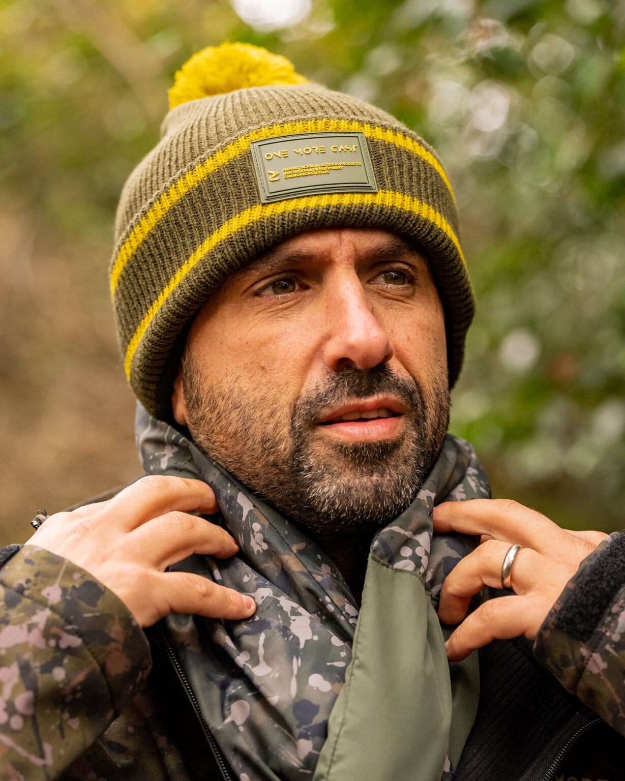 ONE MORE CAST THE MUSTARDO BOBBLE HAT - Nepremokavá zimná čiapka – Obrázok 6