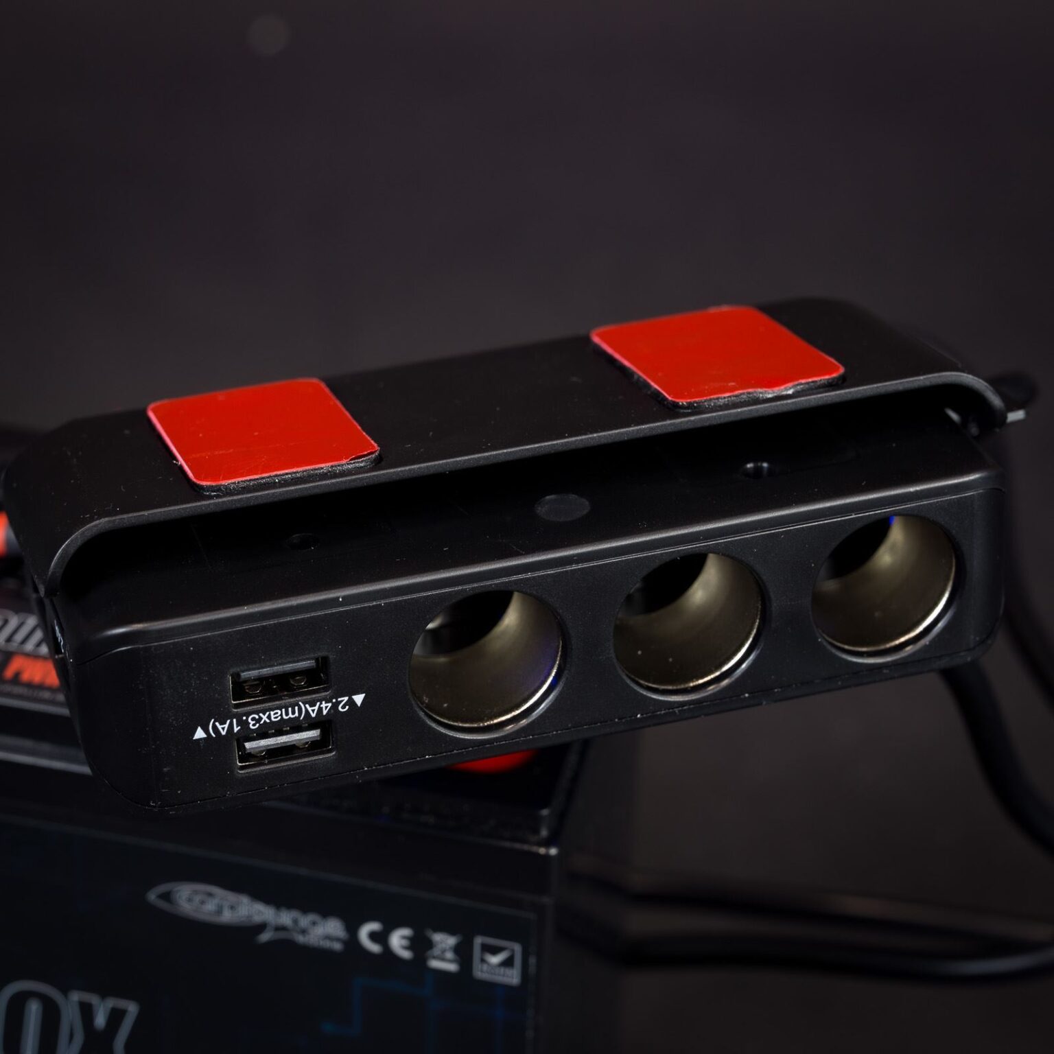 LoungeBox XTRM & PWR Multi-nabíjací adaptér 7-portový 12V USB QC – Obrázok 7