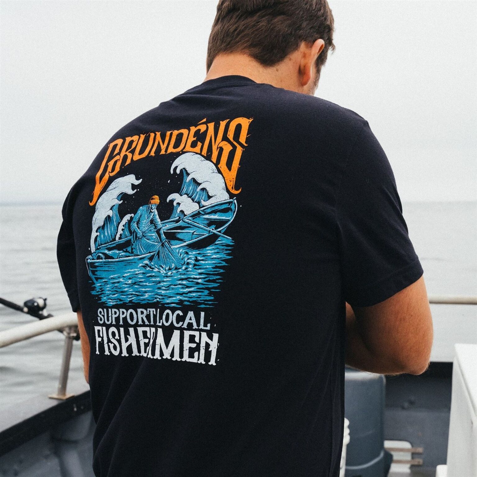 Support Fishermen SS T-Shirt Black – Obrázok 3