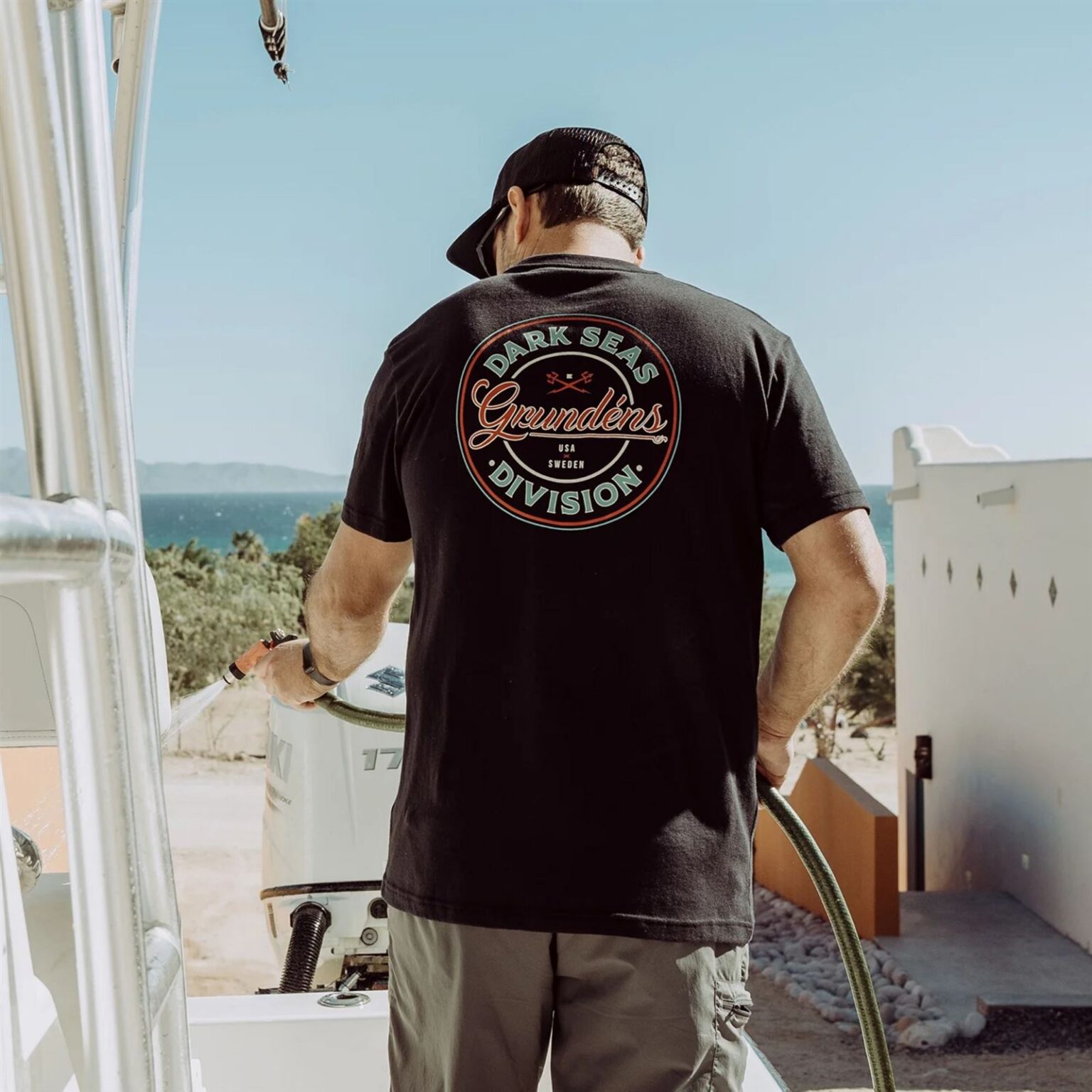 Dark Seas X Grundens Instinctive SS T-Shirt Black – Obrázok 3